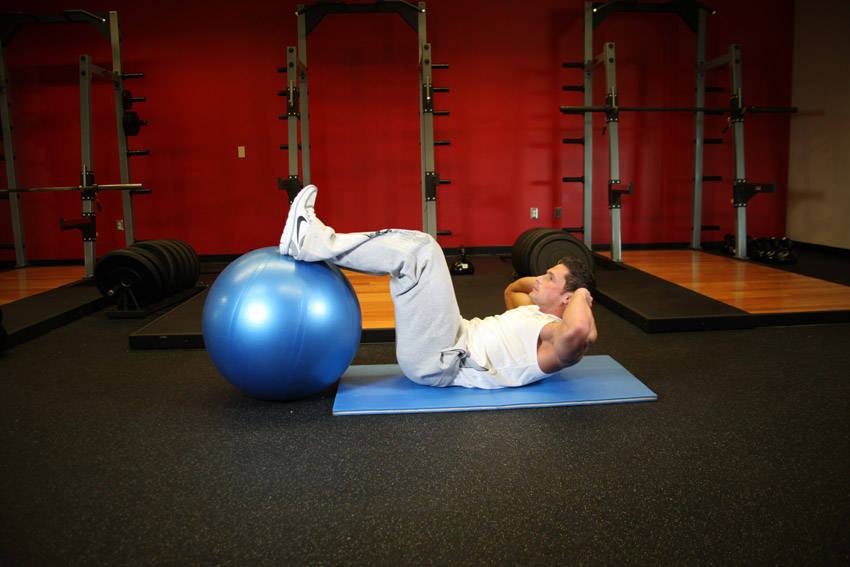 Crunch - Legs On Exercise Ball — End position