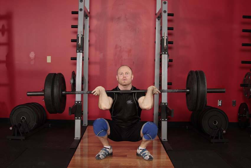 Front Squat (Clean Grip) — End position