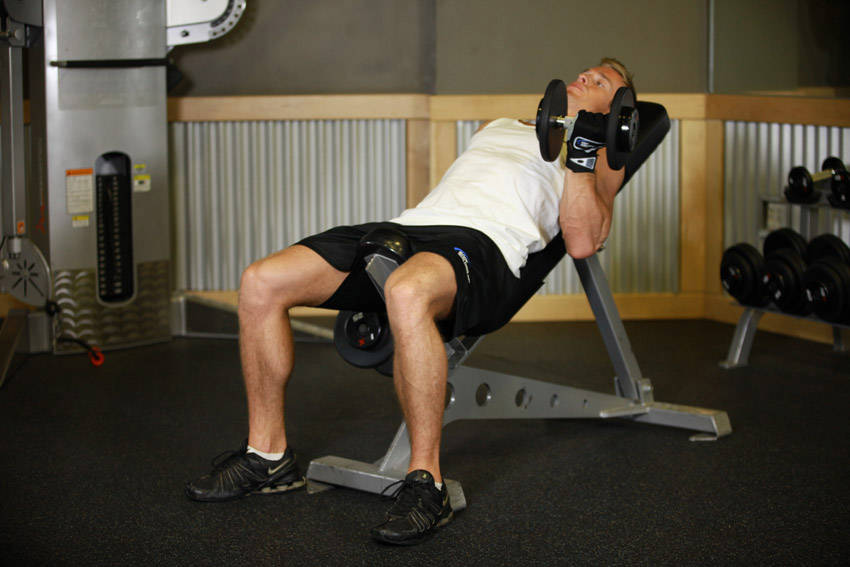 Incline Dumbbell Curl — End position