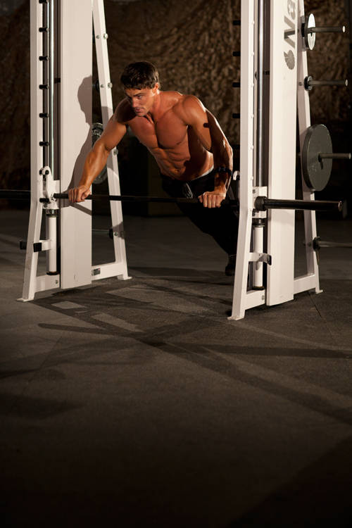 Incline Push-Up Wide — End position
