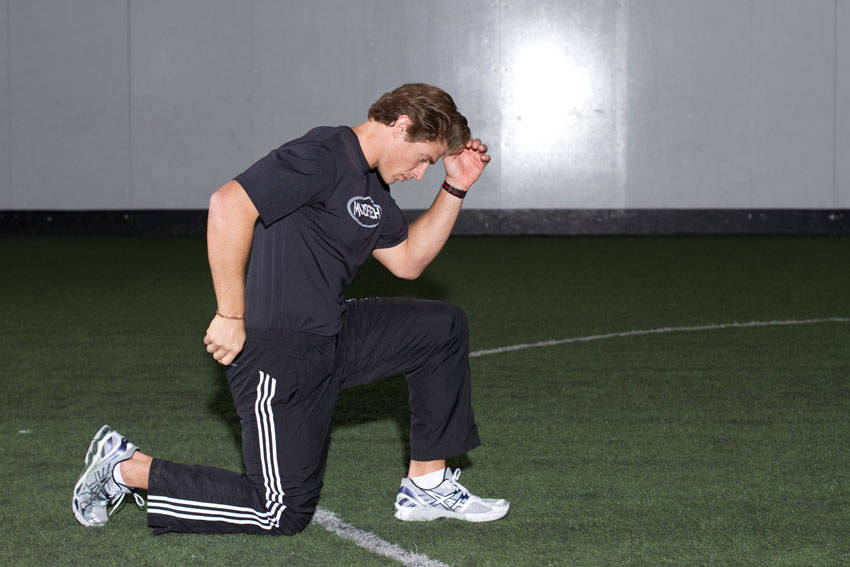 Kneeling Arm Drill — End position