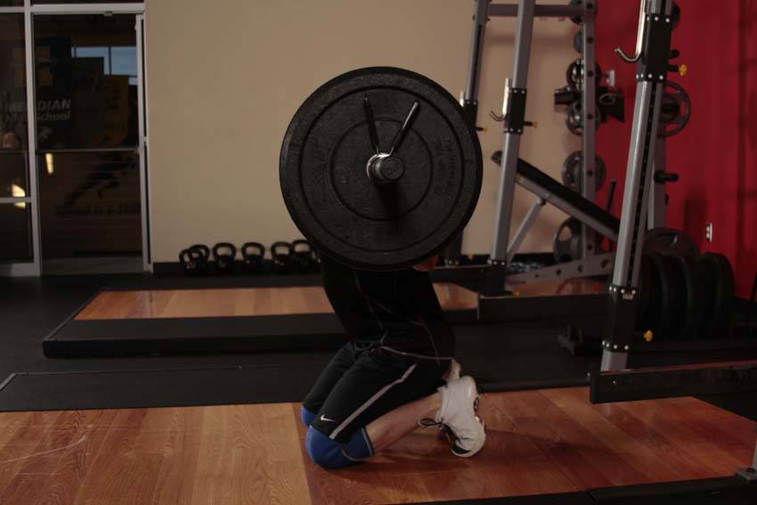 Kneeling Jump Squat — End position