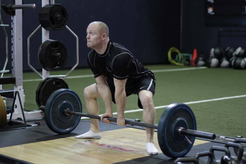 Sumo Deadlift — Starting position